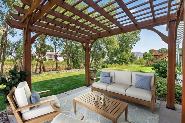 10548 Noble Circle N, Brooklyn Park, MN 55443