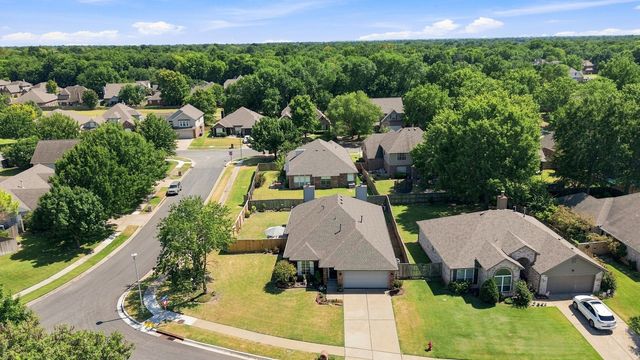 3313 W Hartford Street, Broken Arrow, OK 74012