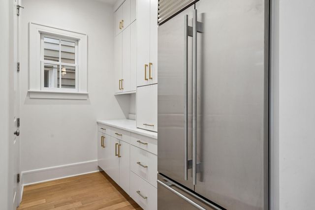 19 Krier Lane, Mount Pleasant, SC 29464