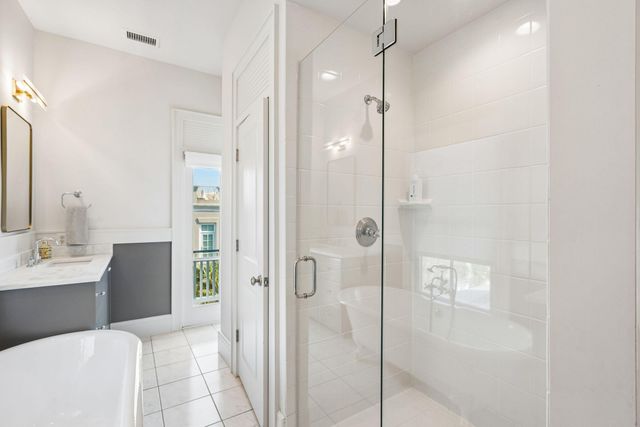 19 Krier Lane, Mount Pleasant, SC 29464