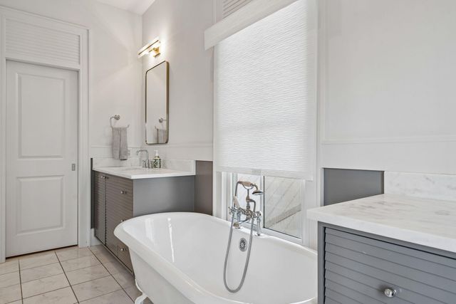 19 Krier Lane, Mount Pleasant, SC 29464