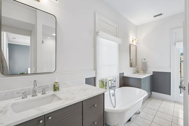 19 Krier Lane, Mount Pleasant, SC 29464