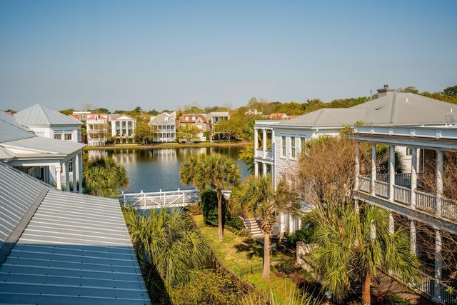 19 Krier Lane, Mount Pleasant, SC 29464