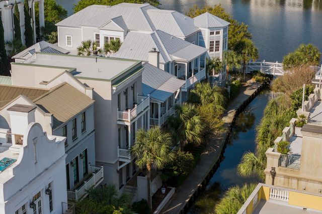 19 Krier Lane, Mount Pleasant, SC 29464