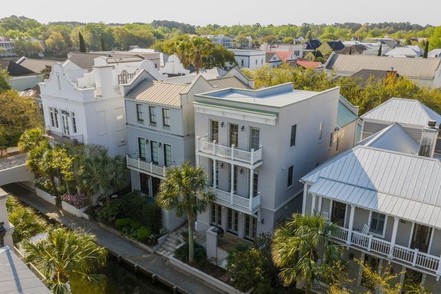 19 Krier Lane, Mount Pleasant, SC 29464