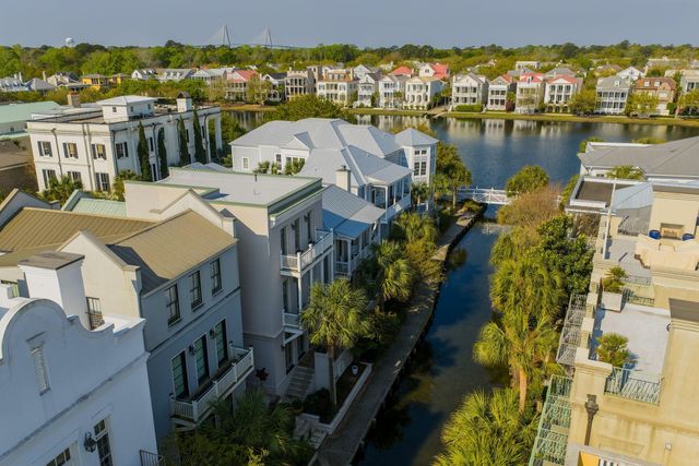 19 Krier Lane, Mount Pleasant, SC 29464