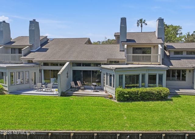 94 PLAYERS CLUB VILLAS Road, Ponte Vedra Beach, FL 32082