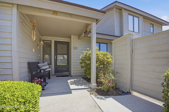 94 PLAYERS CLUB VILLAS Road, Ponte Vedra Beach, FL 32082