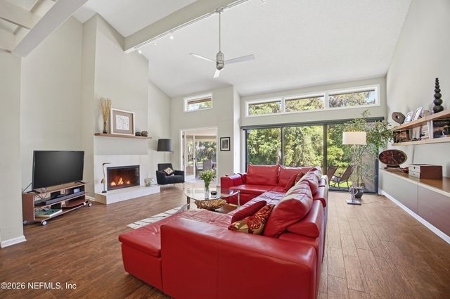 94 PLAYERS CLUB VILLAS Road, Ponte Vedra Beach, FL 32082