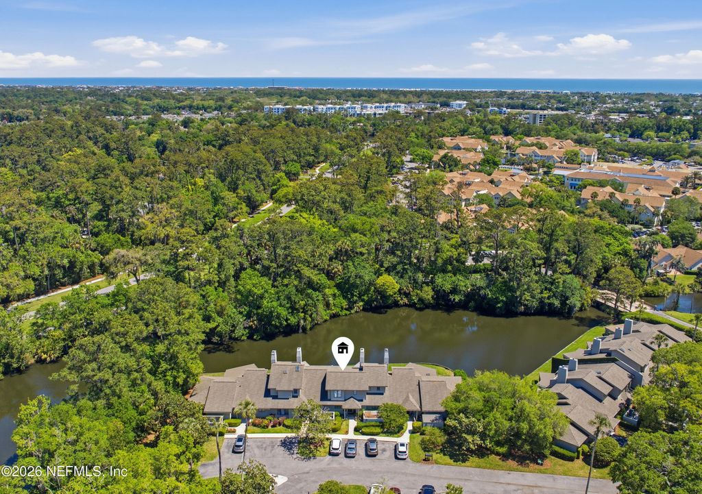 94 PLAYERS CLUB VILLAS Road, Ponte Vedra Beach, FL 32082