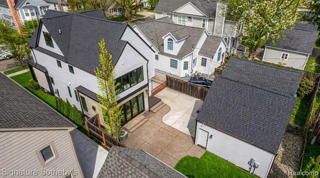 832 Humphrey Avenue, Birmingham, MI 48009