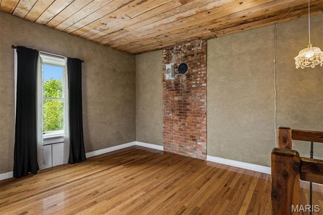 1871 Madison Street, St Louis, MO 63106