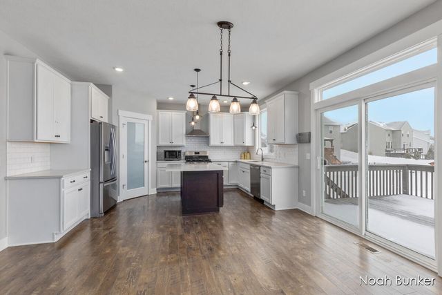 3857 Winsome Drive, Hudsonville, MI 49426