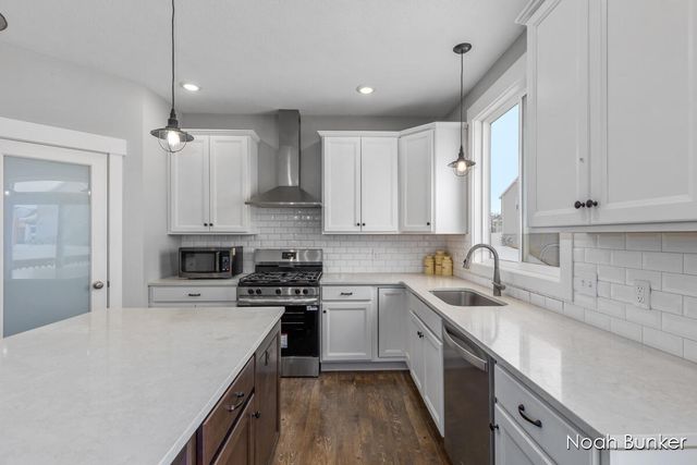 3857 Winsome Drive, Hudsonville, MI 49426