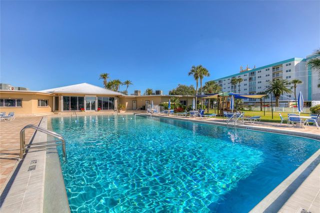 10350 IMPERIAL POINT DRIVE W 13, Largo, FL 33774