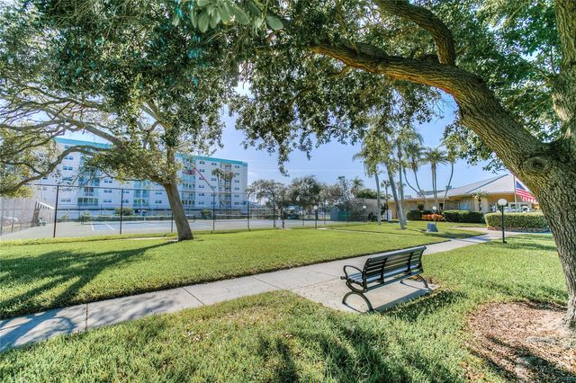 10350 IMPERIAL POINT DRIVE W 13, Largo, FL 33774