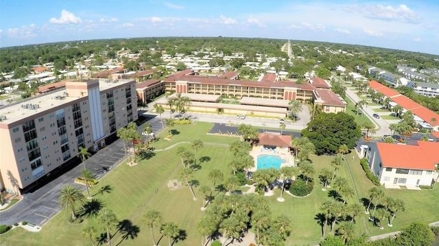 10350 IMPERIAL POINT DRIVE W 13, Largo, FL 33774