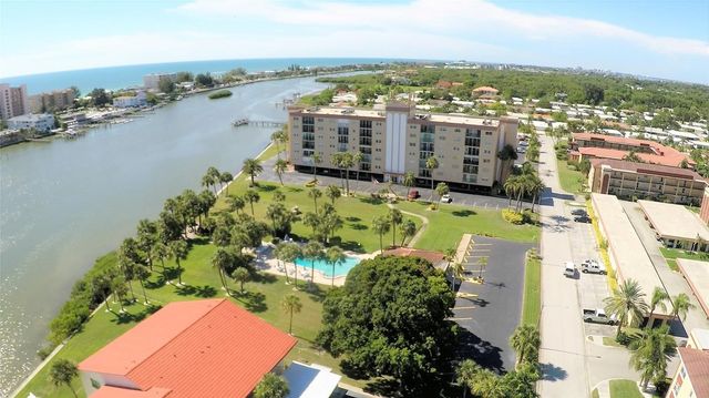 10350 IMPERIAL POINT DRIVE W 13, Largo, FL 33774