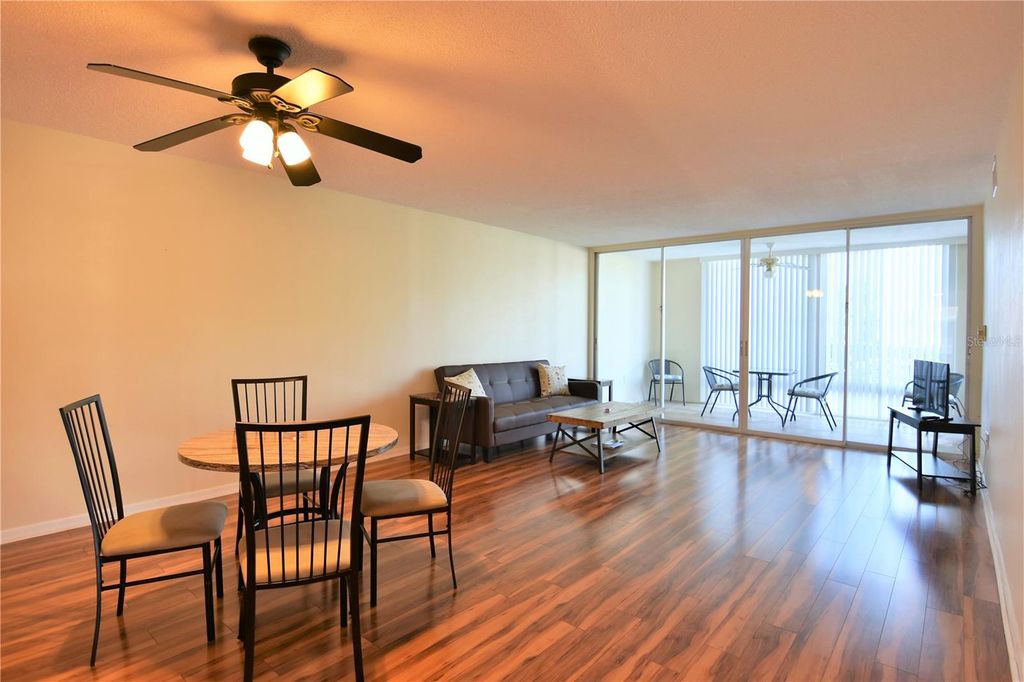 Image 5 of property listing at 10350 IMPERIAL POINT DRIVE W 13, Largo, FL 33774