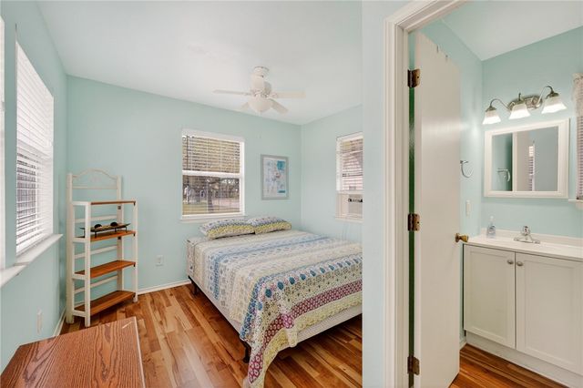 119 Bishop Rd., Rockport, TX 78382