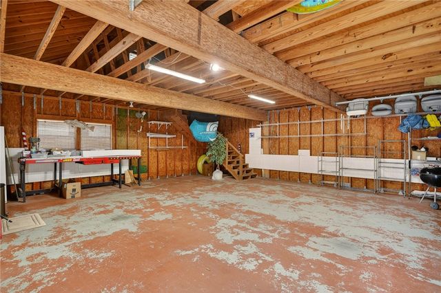 119 Bishop Rd., Rockport, TX 78382