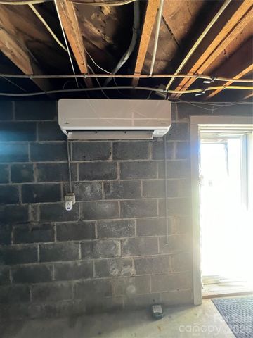 1086 Carters Ridge Road, Spruce Pine, NC 28777