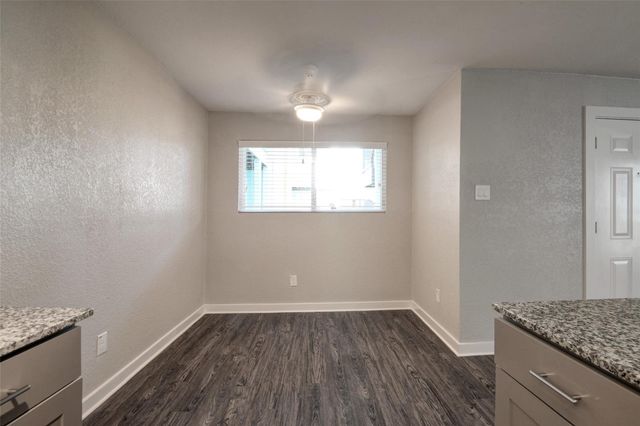8787 Hammerly Blvd 120, Houston, TX 77080
