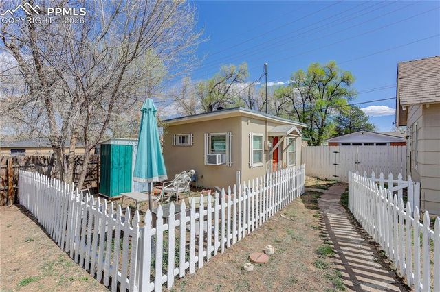 11 Bonfoy Avenue, Colorado Springs, CO 80909