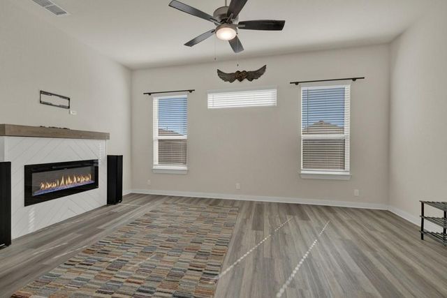 1940 Colonial Ave, New Braunfels, TX 78130