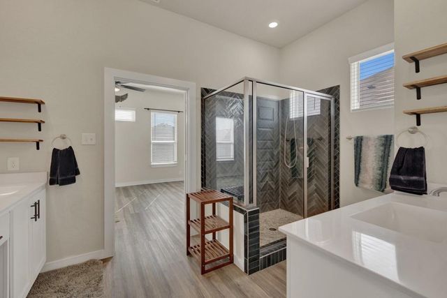 1940 Colonial Ave, New Braunfels, TX 78130