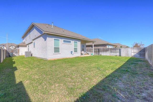 1940 Colonial Ave, New Braunfels, TX 78130