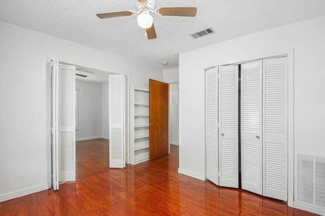 1813 Brook Hollow Drive, Fort Worth, TX 76114