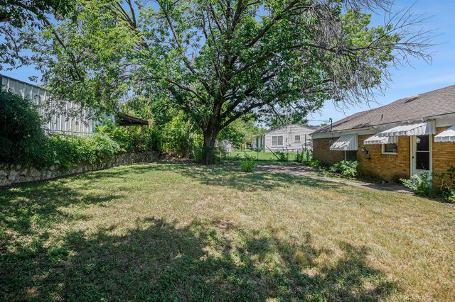 1813 Brook Hollow Drive, Fort Worth, TX 76114