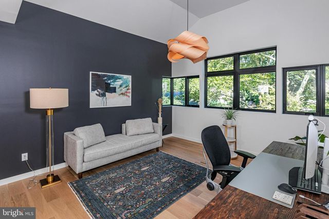 44 ARMOUR RD, Princeton, NJ 08540