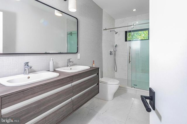 44 ARMOUR RD, Princeton, NJ 08540