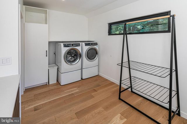 44 ARMOUR RD, Princeton, NJ 08540