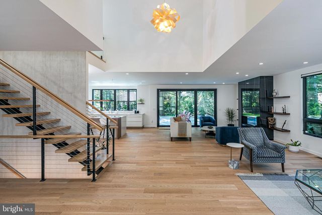 44 ARMOUR RD, Princeton, NJ 08540