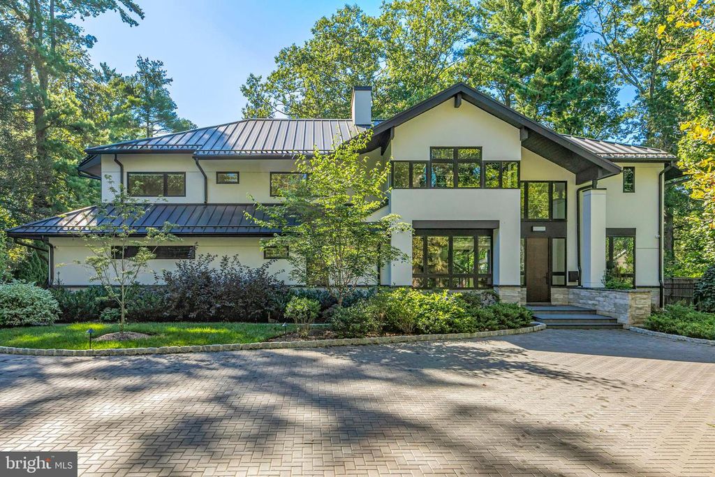 44 ARMOUR RD, Princeton, NJ 08540