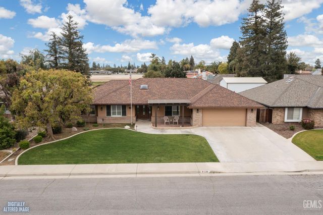 5201 Summerwind Way, Bakersfield, CA 93308