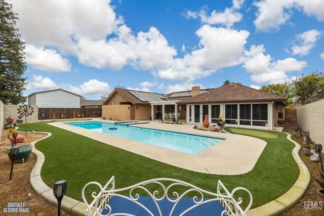 5201 Summerwind Way, Bakersfield, CA 93308