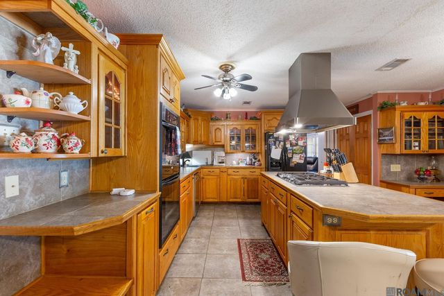 1763 Rosemont Dr, Baton Rouge, LA 70808