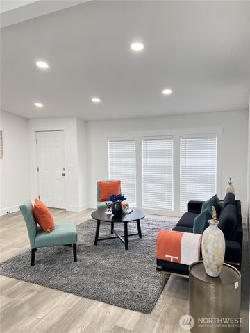 2010 4th Street SE, Auburn, WA 98002