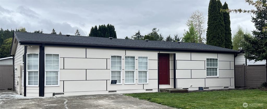 2010 4th Street SE, Auburn, WA 98002