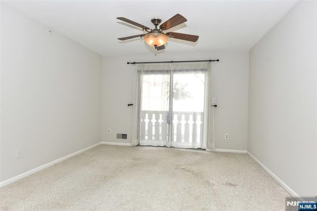 3707 Mark Twain Way, Mahwah, NJ 07430