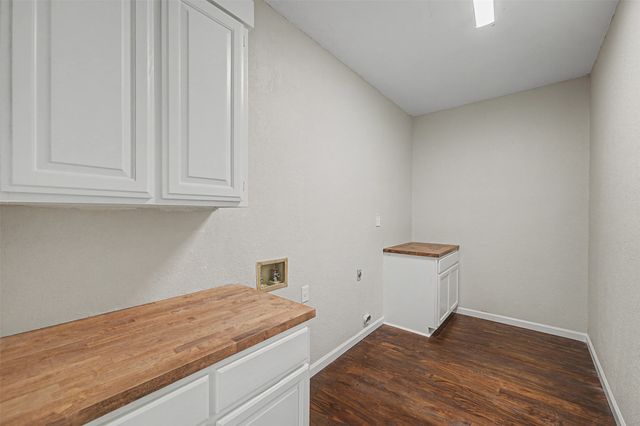 3655 Snow Creek Drive, Fort Worth, TX 76008