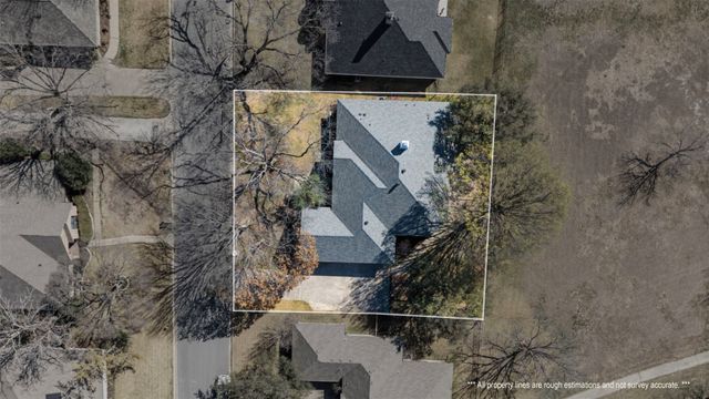 3655 Snow Creek Drive, Fort Worth, TX 76008