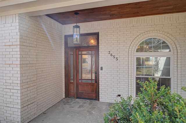 3655 Snow Creek Drive, Fort Worth, TX 76008