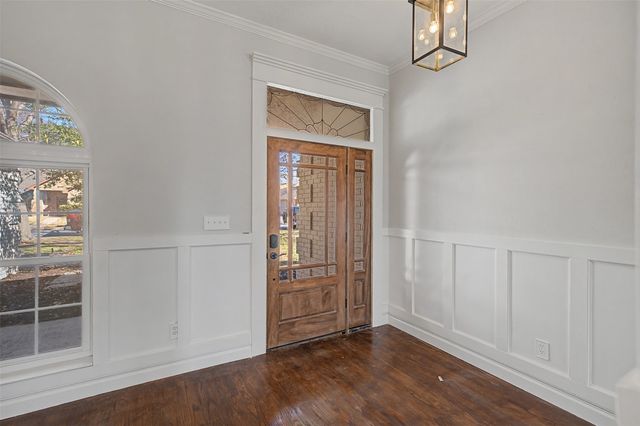 3655 Snow Creek Drive, Fort Worth, TX 76008