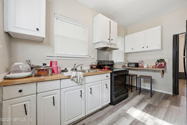 234 E 18TH Street, Jacksonville, FL 32206