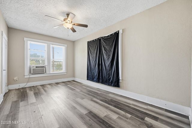 234 E 18TH Street, Jacksonville, FL 32206